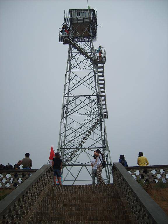 衡水東盛鐵塔監(jiān)控瞭望塔產(chǎn)品圖